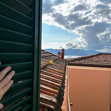 Il Dolce Far Niente, La Serra Di Lerici Luaran gambar