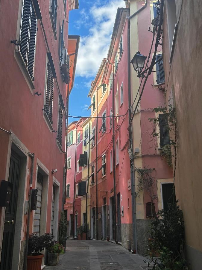 Il Dolce Far Niente, La Serra Di Lerici Luaran gambar